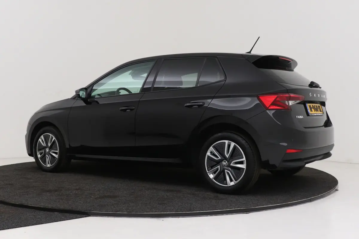 1.0 TSI Ambition | Adapt. Cruise | Parkeersensoren | CarPlay | NAP | Org. NL | Climate Control |