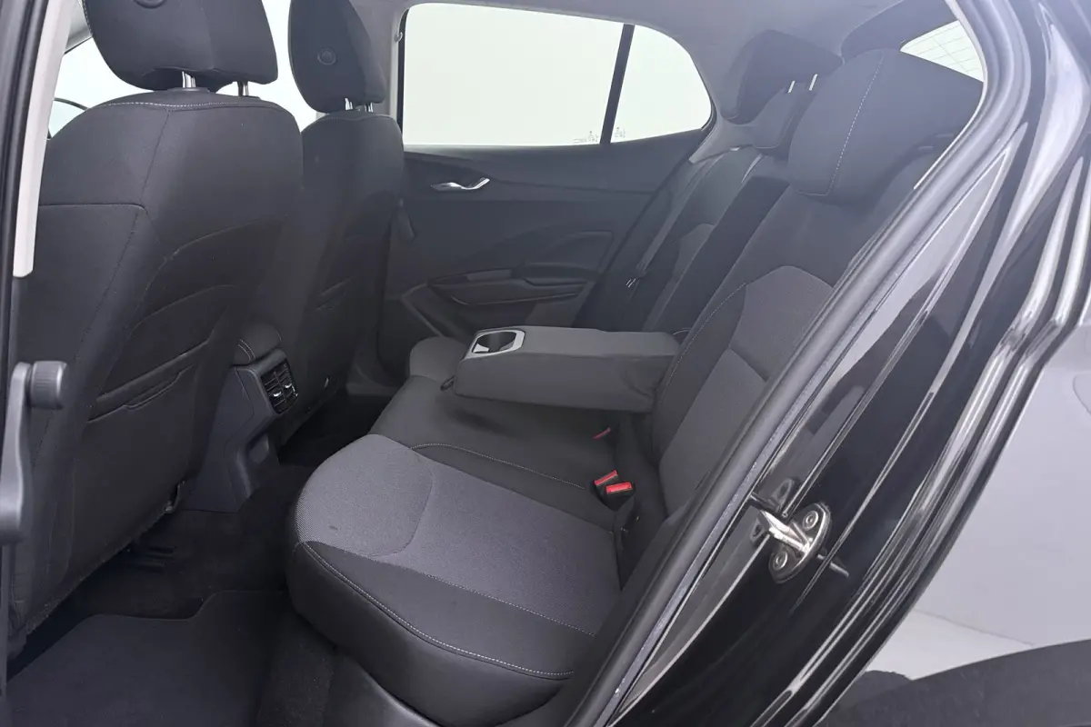 1.0 TSI Ambition | Adapt. Cruise | Parkeersensoren | CarPlay | NAP | Org. NL | Climate Control |