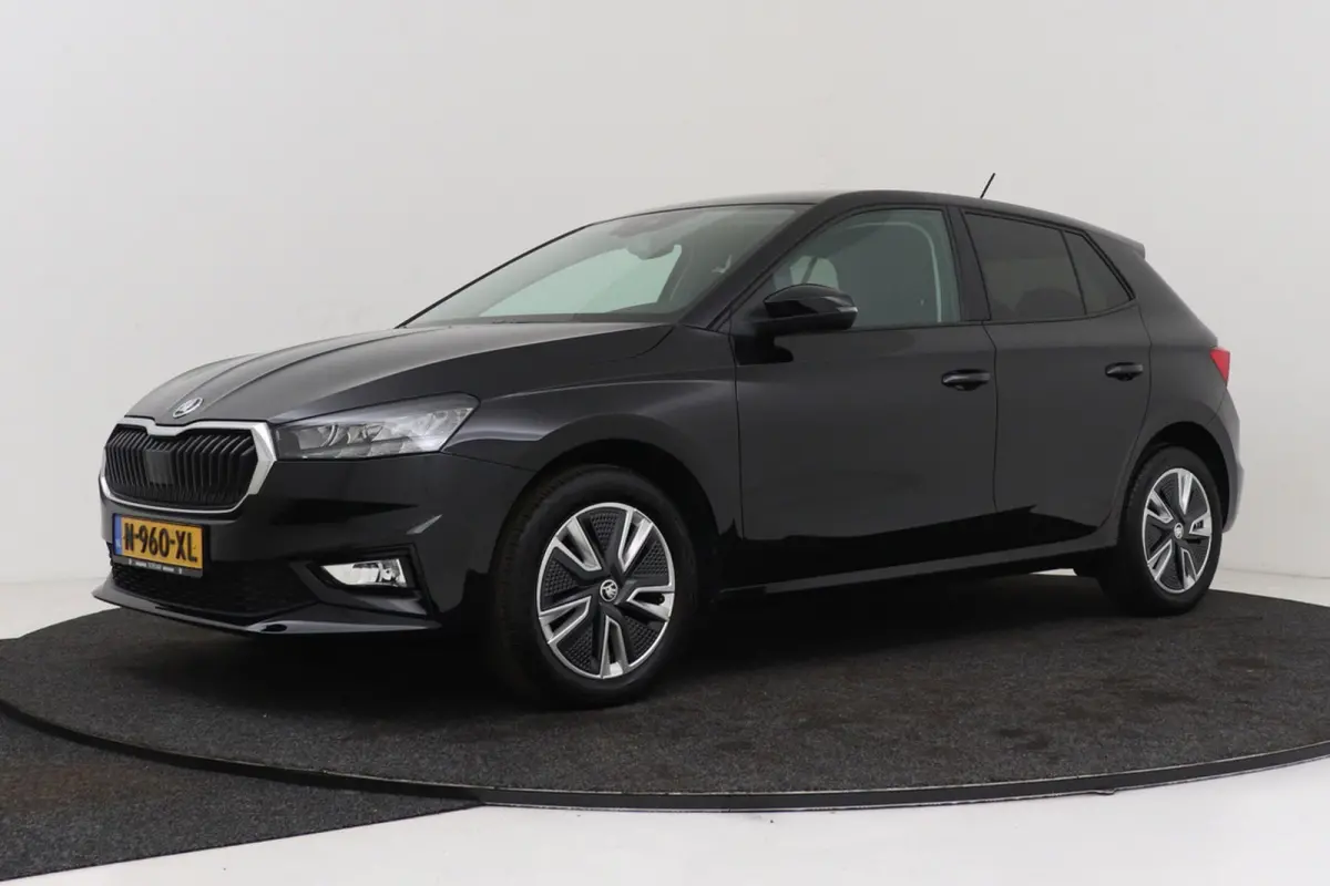 1.0 TSI Ambition | Adapt. Cruise | Parkeersensoren | CarPlay | NAP | Org. NL | Climate Control |