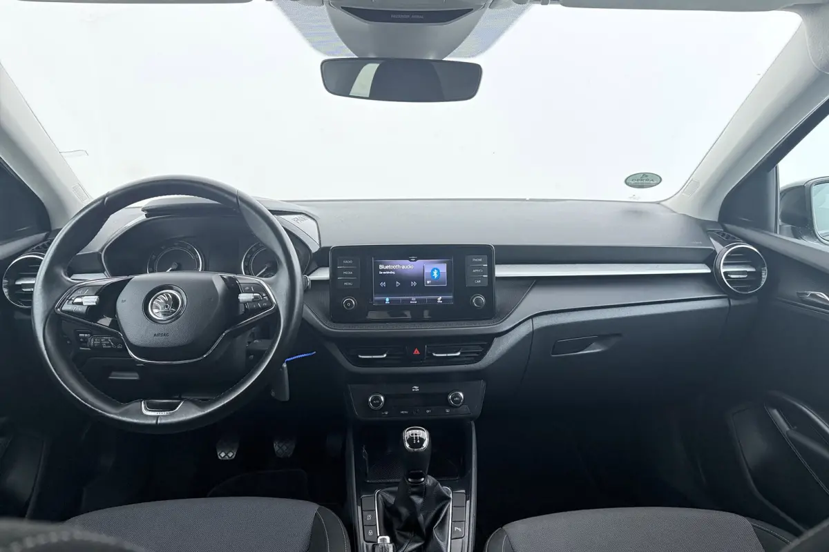 1.0 TSI Ambition | Adapt. Cruise | Parkeersensoren | CarPlay | NAP | Org. NL | Climate Control |