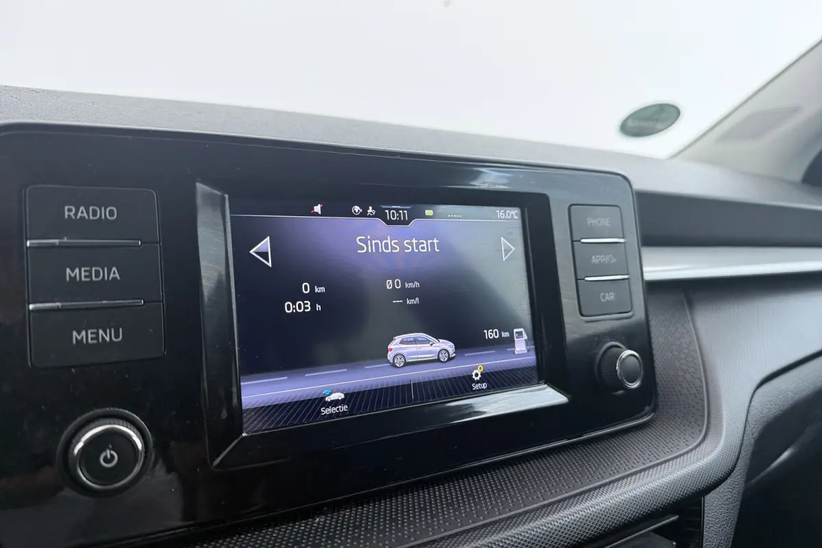 1.0 TSI Ambition | Adapt. Cruise | Parkeersensoren | CarPlay | NAP | Org. NL | Climate Control |