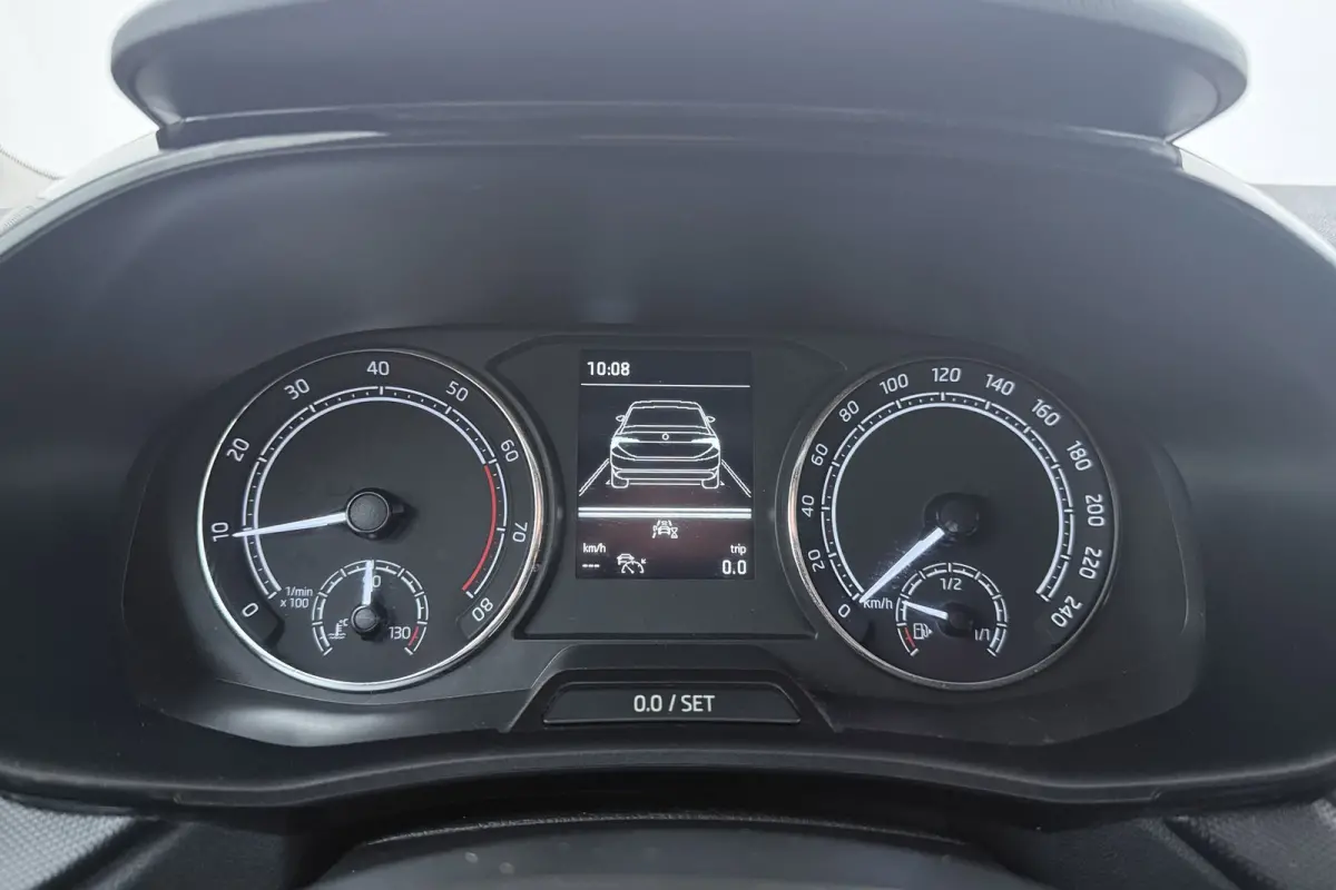 1.0 TSI Ambition | Adapt. Cruise | Parkeersensoren | CarPlay | NAP | Org. NL | Climate Control |