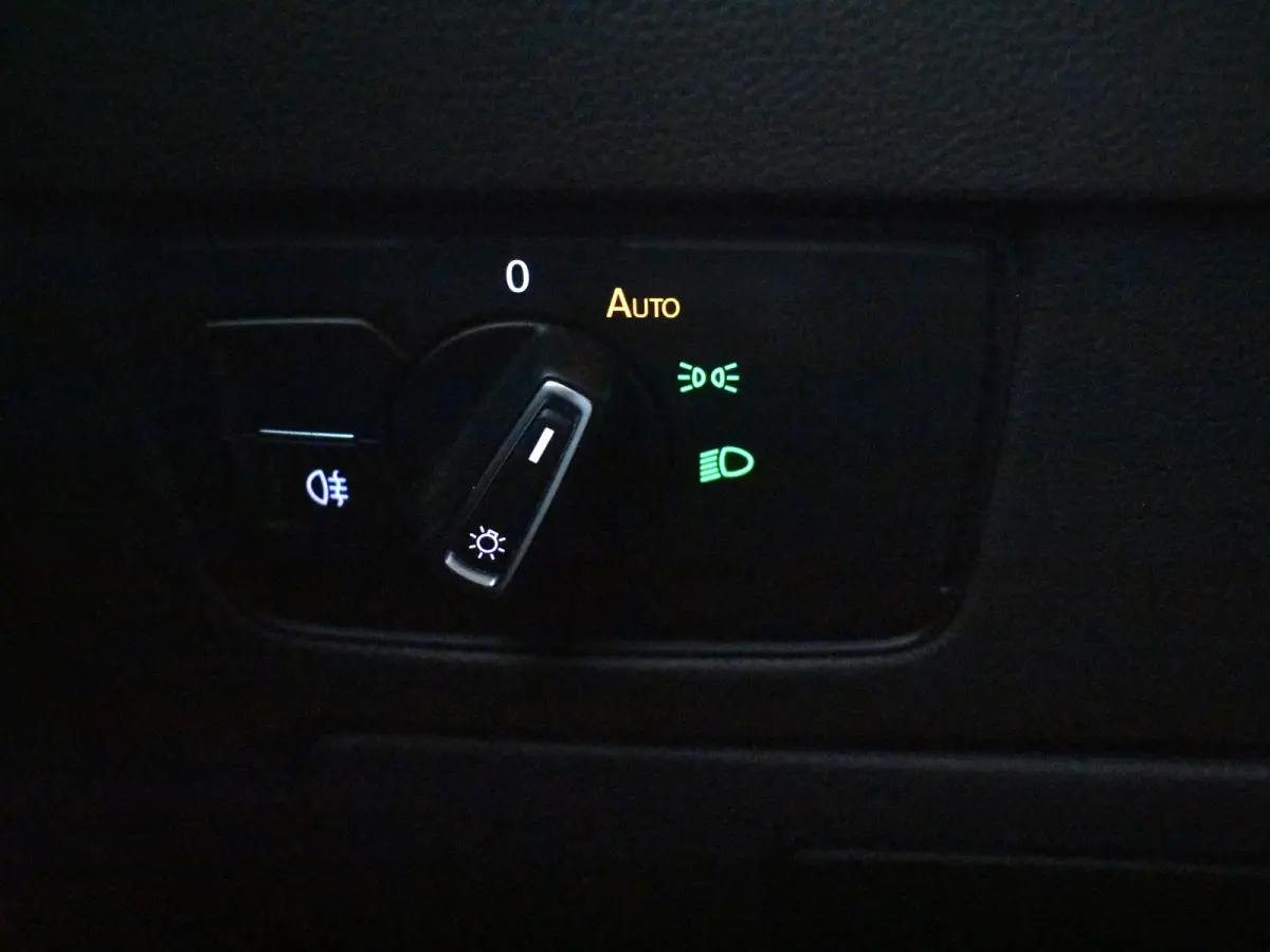 1.4 TSI PHEV GTE Business 218Pk DSG/AUTO | Elektr.Trekhaak | Camera | Cruise control adaptief | Apple carplay Android auto | Navigatie | DAB | LED | Stoelverwarming | 17"LMV