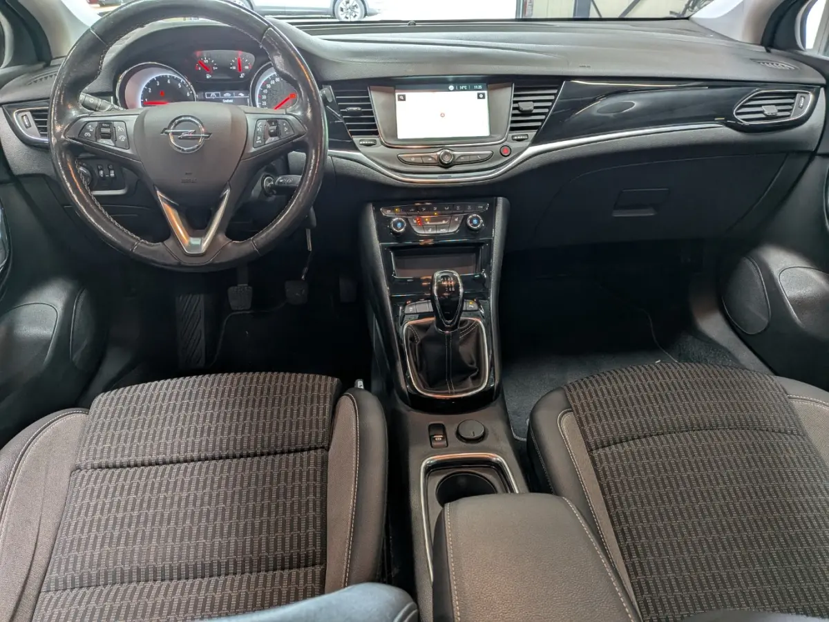 1.2 Design & Tech l 1e Eigenaar l Dealeronderhoud l Camera l Voorruit Verwarming l Stoelverwarming Apple Car Play Android Auto l