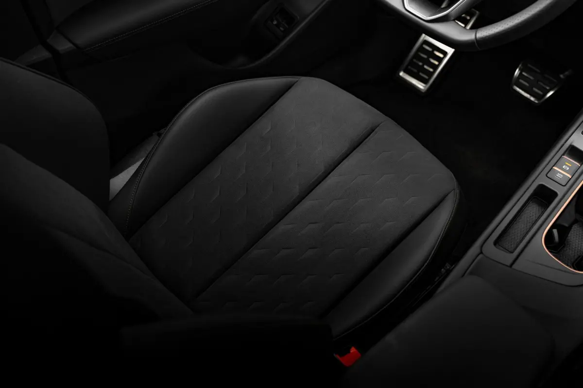 1.5 TSI e-Hybrid 272pk VZ Performance | Garantie t/m 2030 | Panoramadak | Trekhaak | 360 Camera | Sennheiser