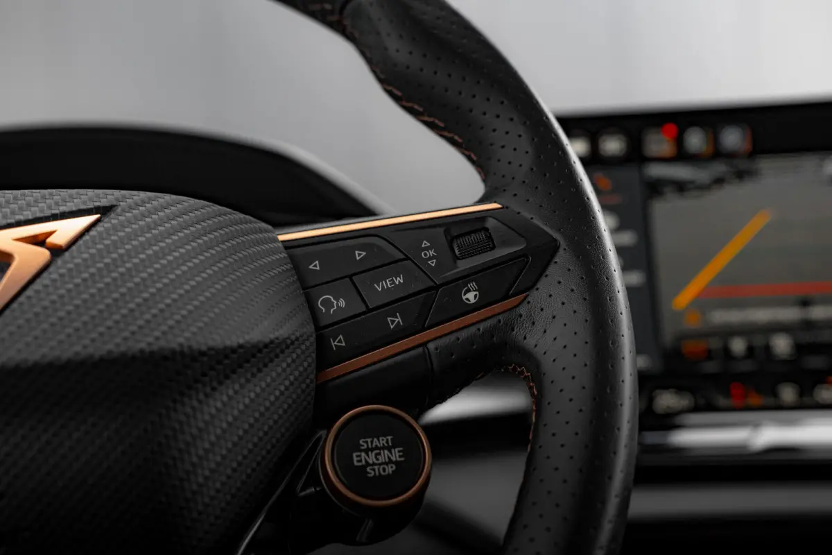 1.5 TSI e-Hybrid 272pk VZ Performance | Garantie t/m 2030 | Panoramadak | Trekhaak | 360 Camera | Sennheiser