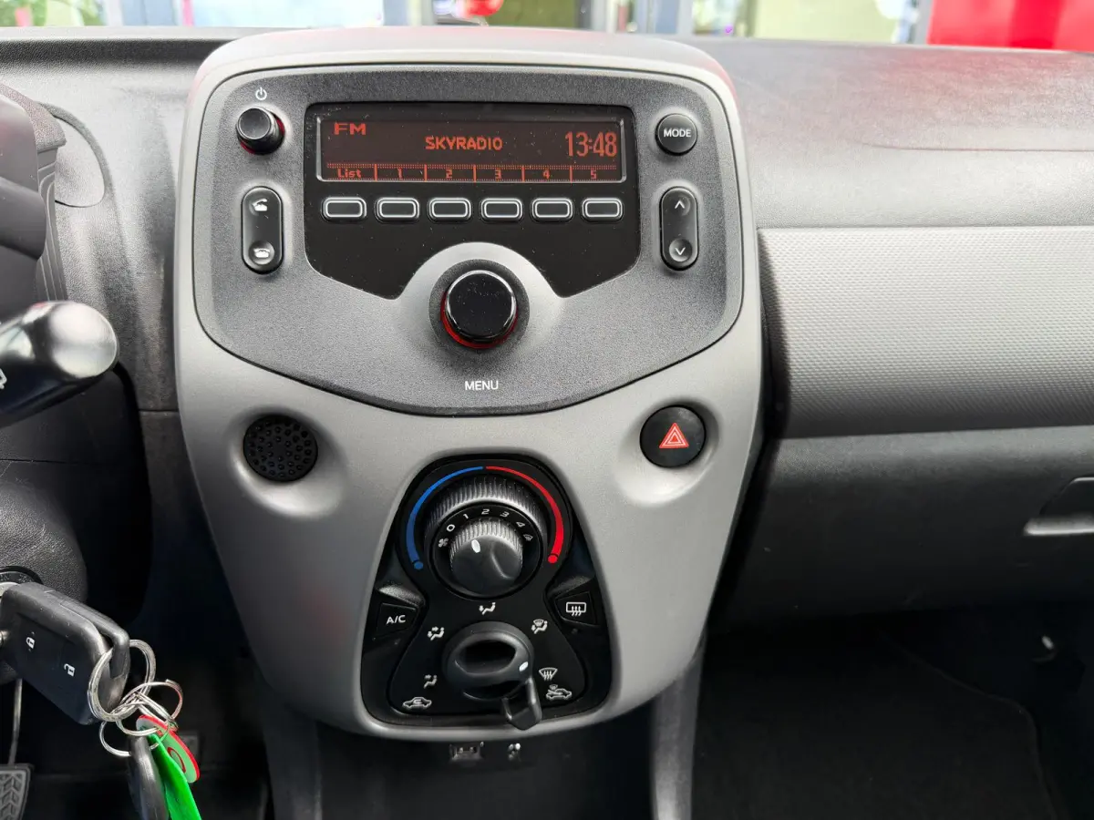 1.0 e-VTi Active | LED | Airco | Elektrische ramen | APK | NAP |