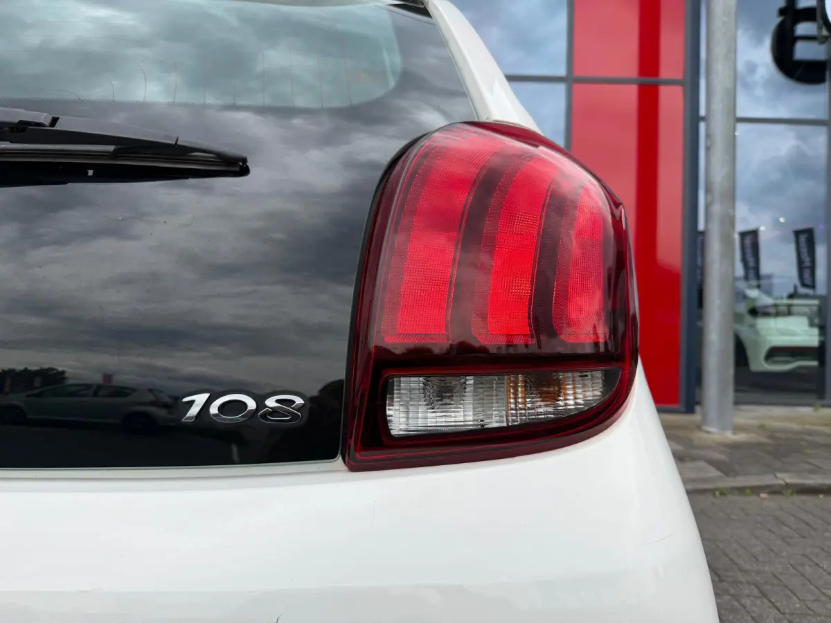 1.0 e-VTi Active | LED | Airco | Elektrische ramen | APK | NAP |