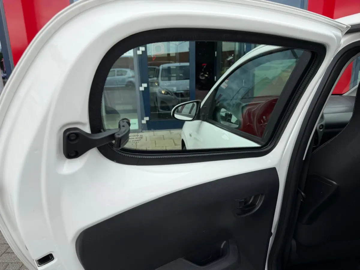1.0 e-VTi Active | LED | Airco | Elektrische ramen | APK | NAP |