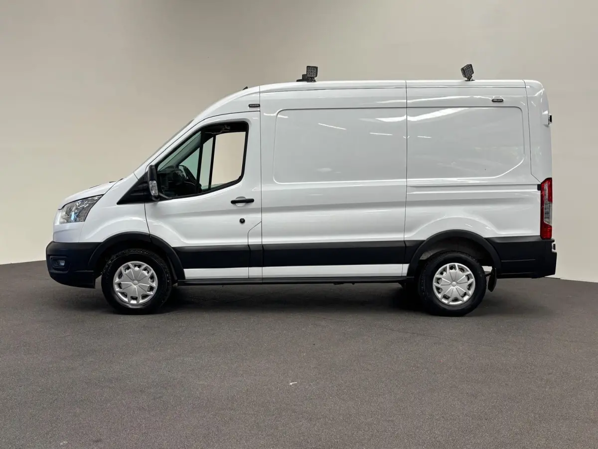 310 2.0 TDCI L2H2 Trend 130PK Airco Cruise Control Stoelverwarming Verwarmbare voorruit Parkeersensoren Elektrische verstelbare voorstoel