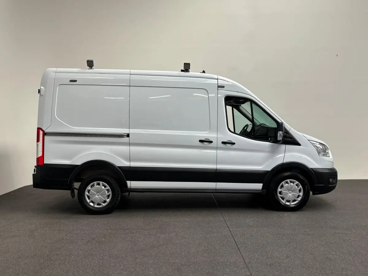 310 2.0 TDCI L2H2 Trend 130PK Airco Cruise Control Stoelverwarming Verwarmbare voorruit Parkeersensoren Elektrische verstelbare voorstoel