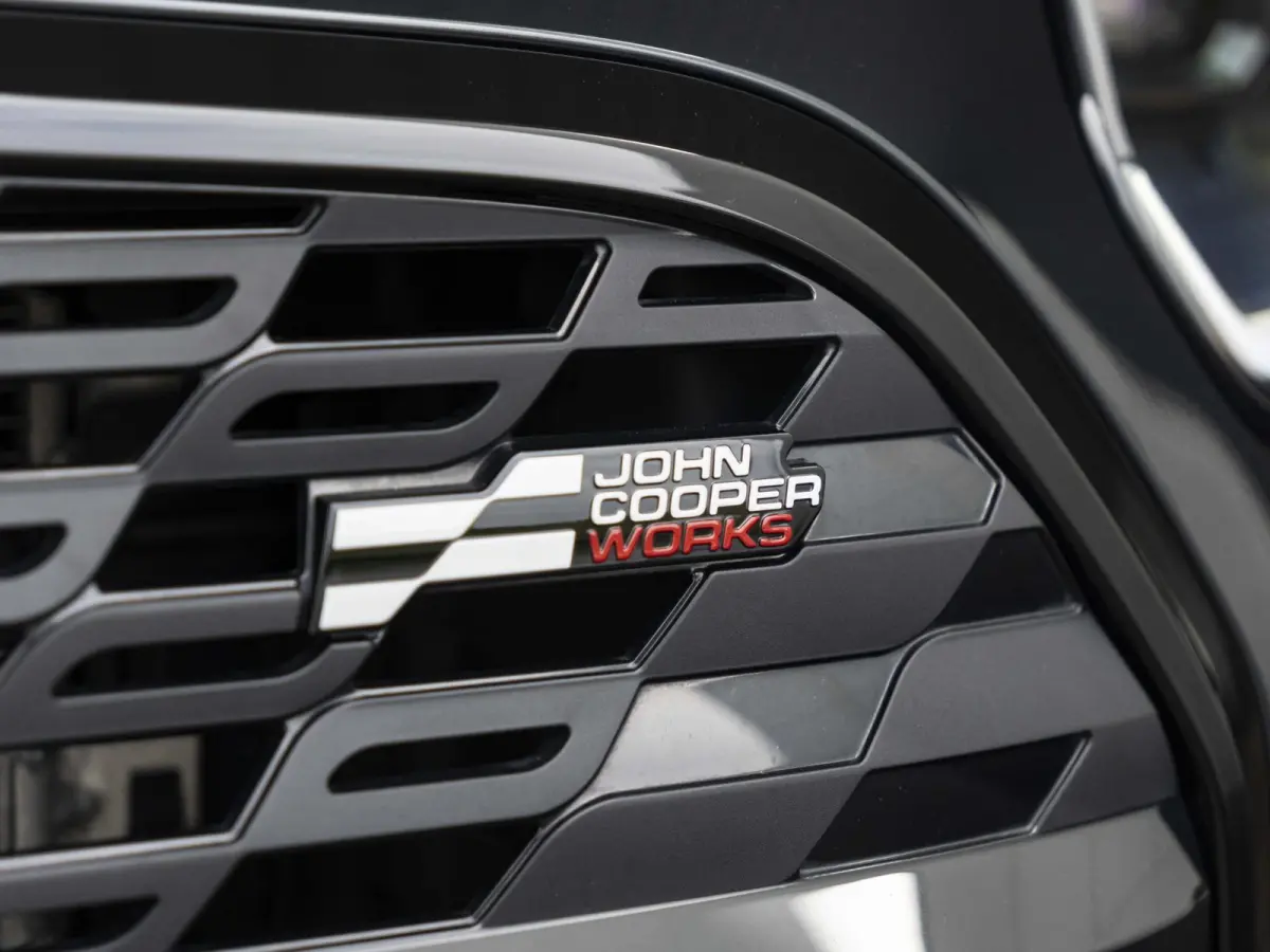 JCW ALL4 John Cooper Works XL-pakket | 20" Flag Spoke 2-tone | Glazen panoramadak | Stoel & Stuurverwarming | Elektrisch verstelbare stoelen |