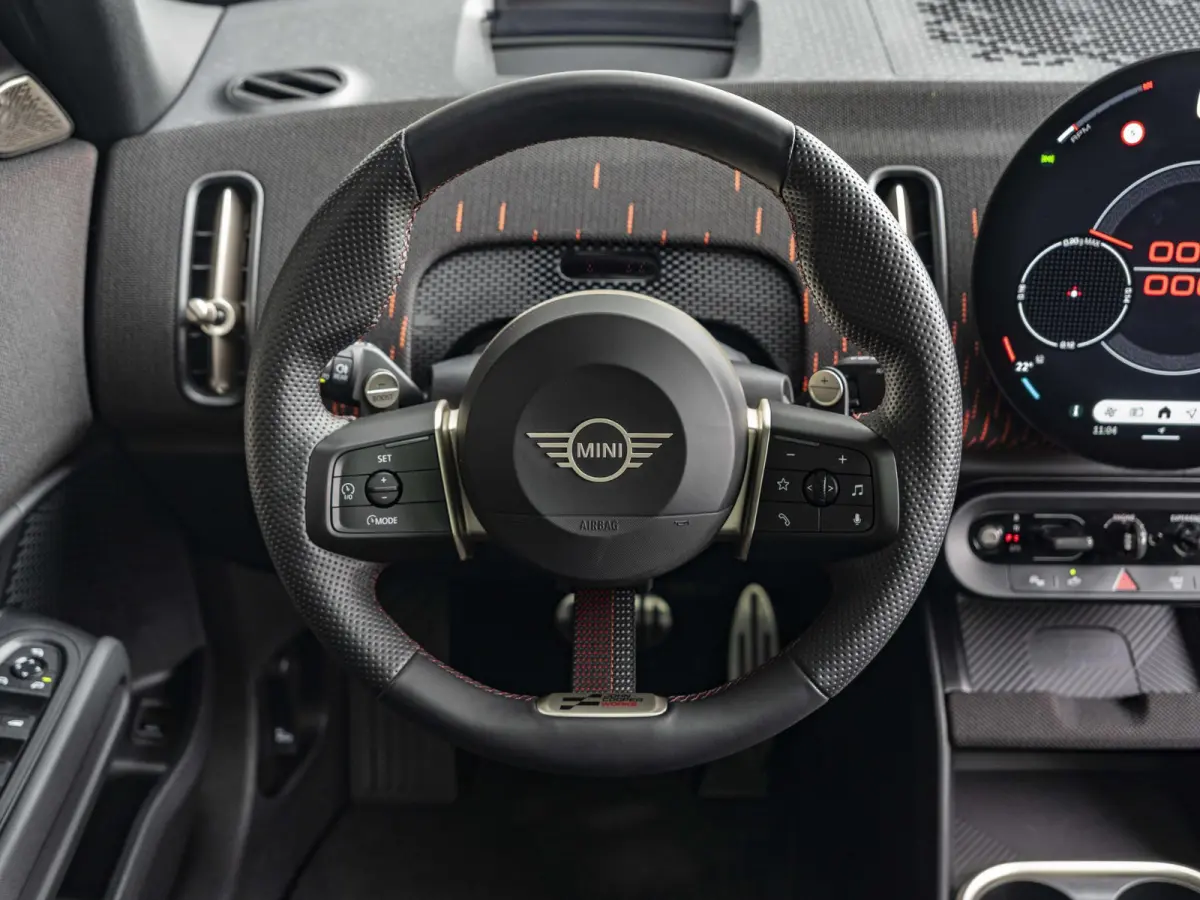 JCW ALL4 John Cooper Works XL-pakket | 20" Flag Spoke 2-tone | Glazen panoramadak | Stoel & Stuurverwarming | Elektrisch verstelbare stoelen |