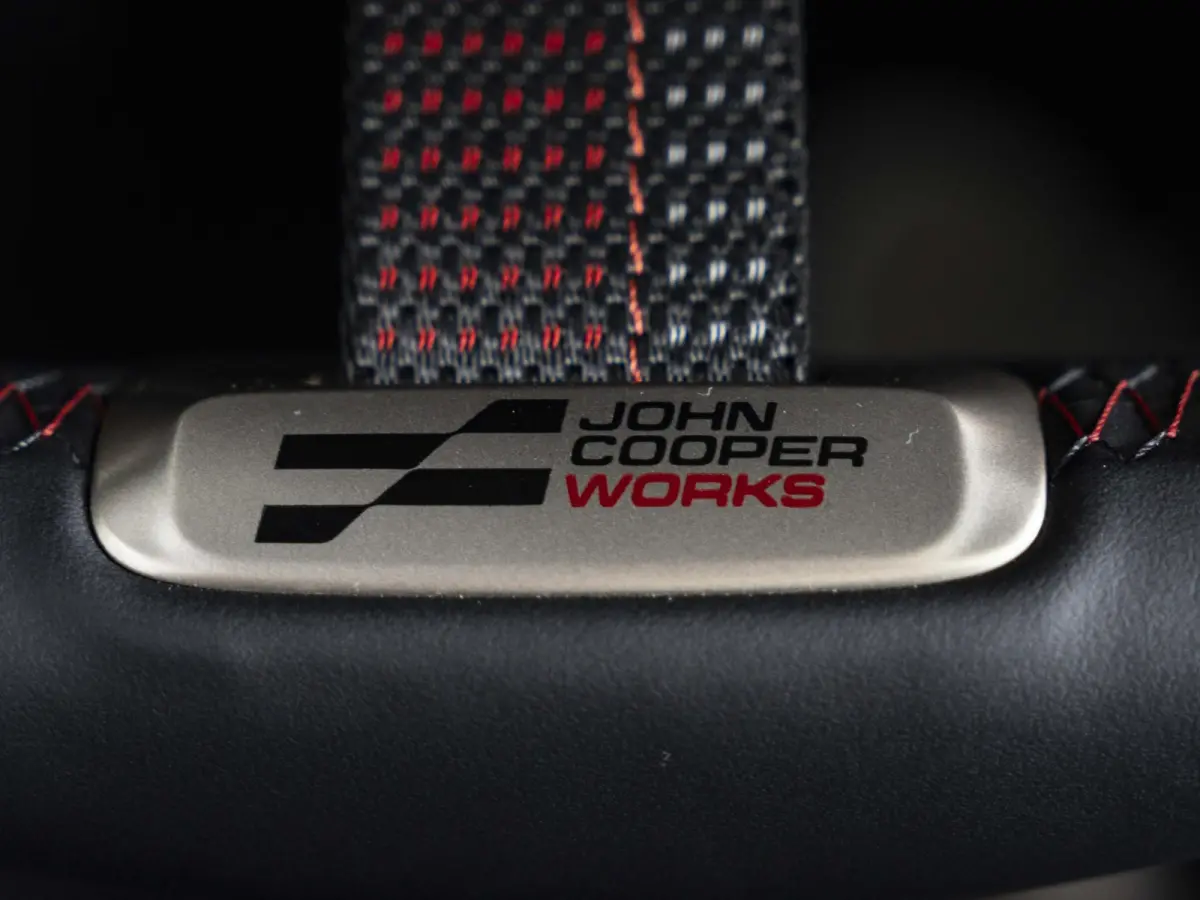 JCW ALL4 John Cooper Works XL-pakket | 20" Flag Spoke 2-tone | Glazen panoramadak | Stoel & Stuurverwarming | Elektrisch verstelbare stoelen |