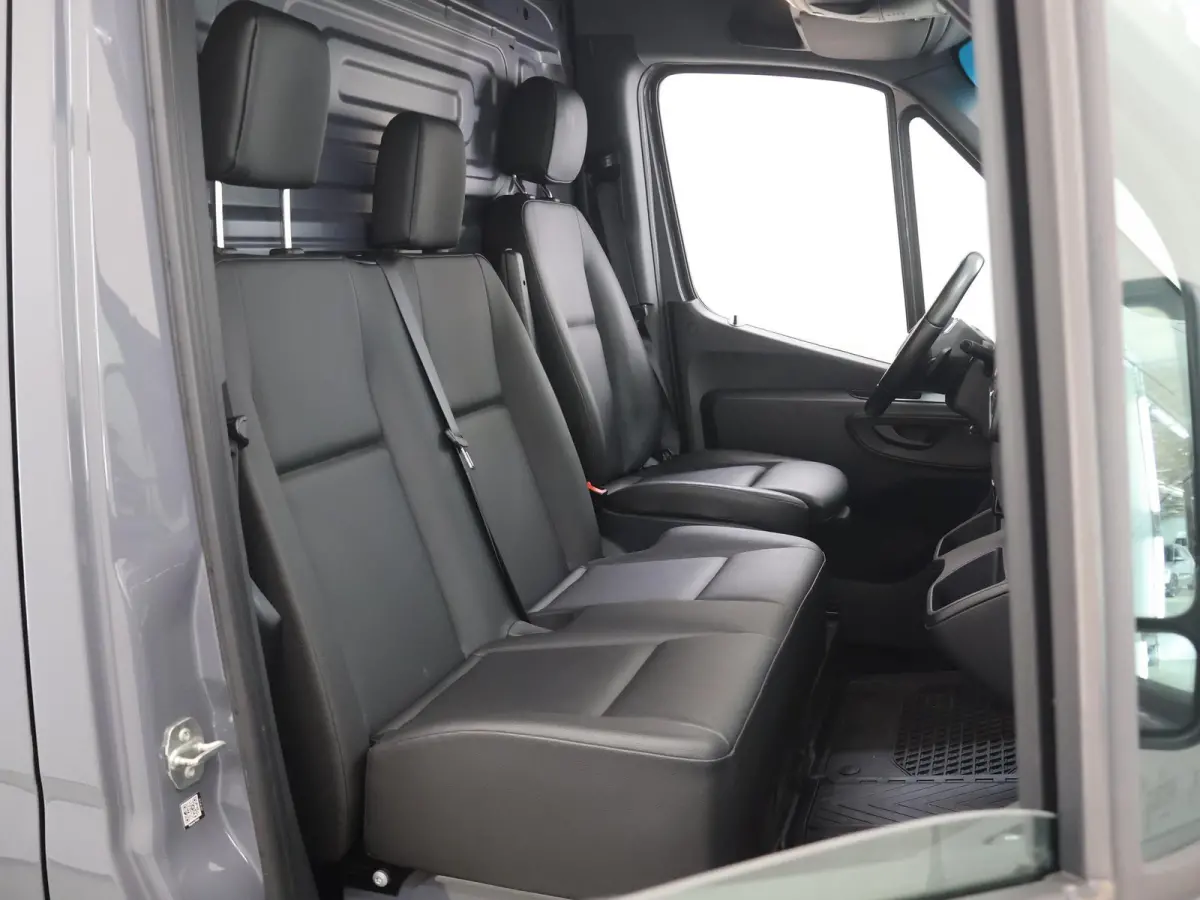 319 CDI | Aut. | L3 H2 | KOELWAGEN | 3-ZITS | PARKEERCAMERA | NAVIGATIE | KOELWAGEN | 190 PK | STOELVERWARMING | CLIMATE CONTROL | CERTIFIED