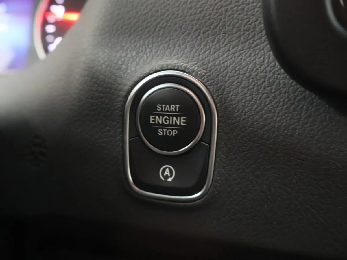 319 CDI | Aut. | L3 H2 | KOELWAGEN | 3-ZITS | PARKEERCAMERA | NAVIGATIE | KOELWAGEN | 190 PK | STOELVERWARMING | CLIMATE CONTROL | CERTIFIED