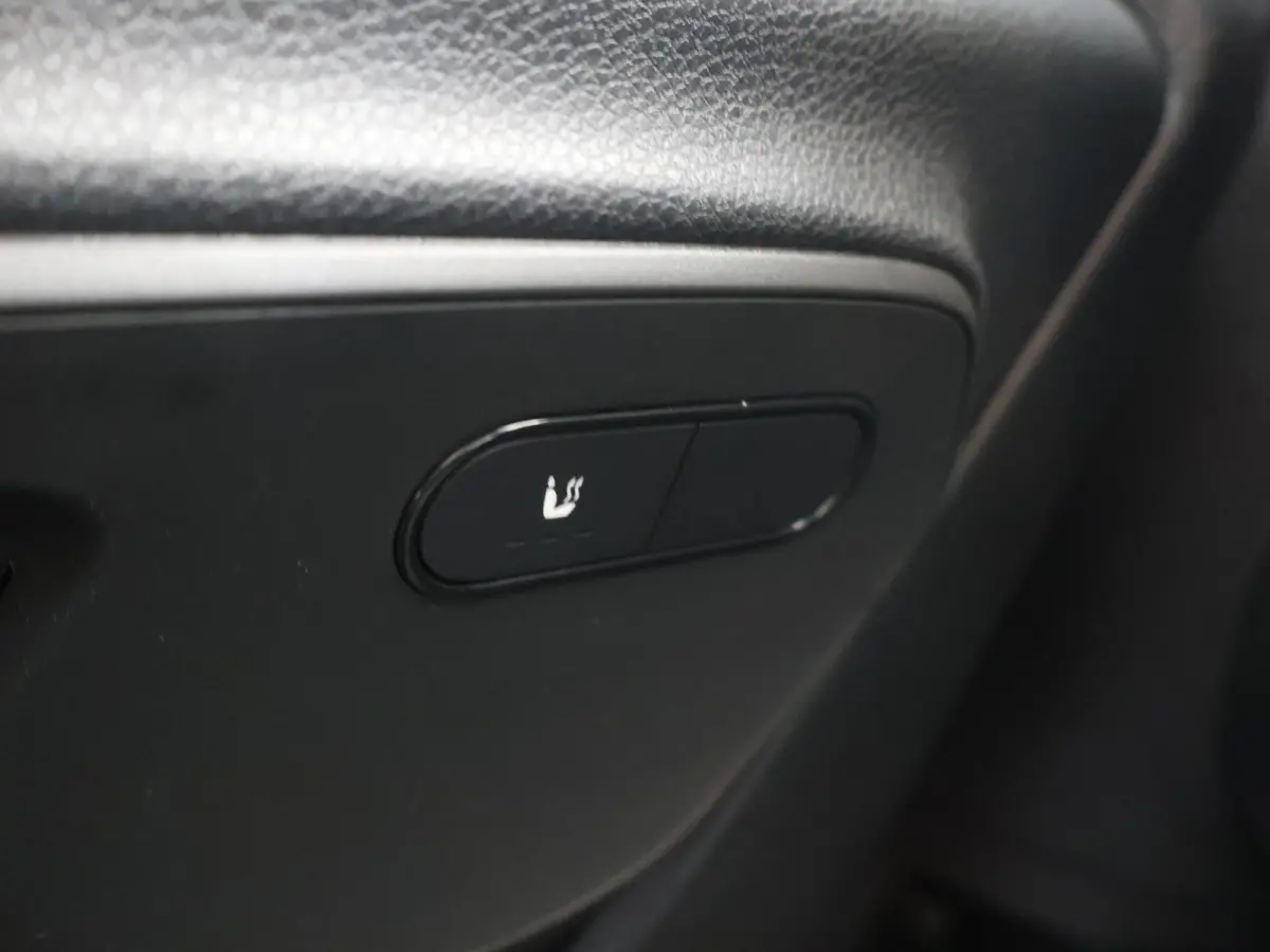 319 CDI | Aut. | L3 H2 | KOELWAGEN | 3-ZITS | PARKEERCAMERA | NAVIGATIE | KOELWAGEN | 190 PK | STOELVERWARMING | CLIMATE CONTROL | CERTIFIED