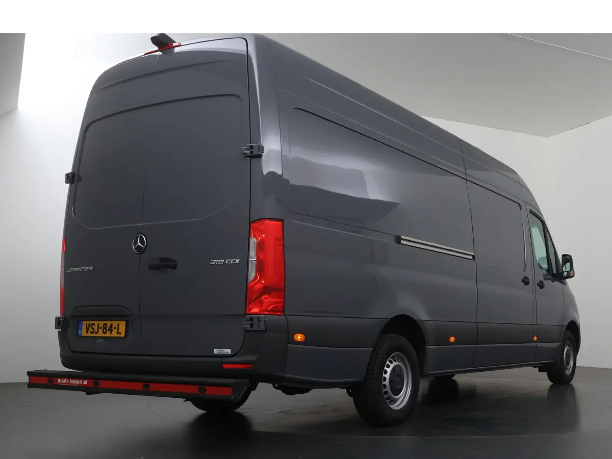 319 CDI | Aut. | L3 H2 | KOELWAGEN | 3-ZITS | PARKEERCAMERA | NAVIGATIE | KOELWAGEN | 190 PK | STOELVERWARMING | CLIMATE CONTROL | CERTIFIED