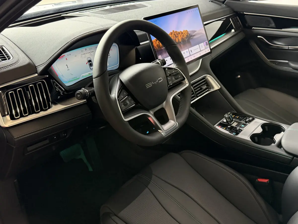 1.5 T DM-i AWD 324PK DESIGN Pano Dak Head‑Up 360° Camera Stoel‑/Stuurverwarming Stoelventilatie Infinity Audio 6 JAAR GARANTIE phev