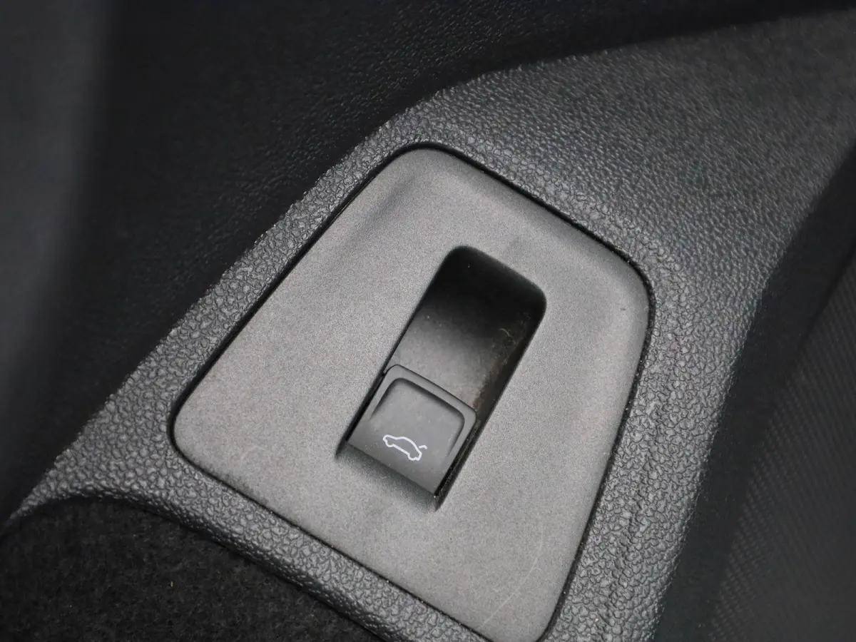 1.5 TSI Comfortline Business 131 PK| Origineel Nederlands | 1e Eigenaar | Navigatie | Trekhaak | Parkeersensoren | Climatronic | Achterklep Elektrisch | Apple Carplay | Android Auto