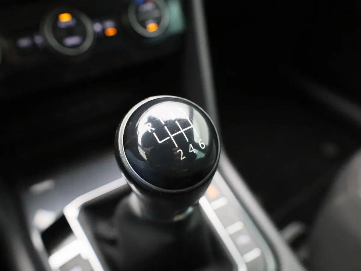 1.5 TSI Comfortline Business 131 PK| Origineel Nederlands | 1e Eigenaar | Navigatie | Trekhaak | Parkeersensoren | Climatronic | Achterklep Elektrisch | Apple Carplay | Android Auto