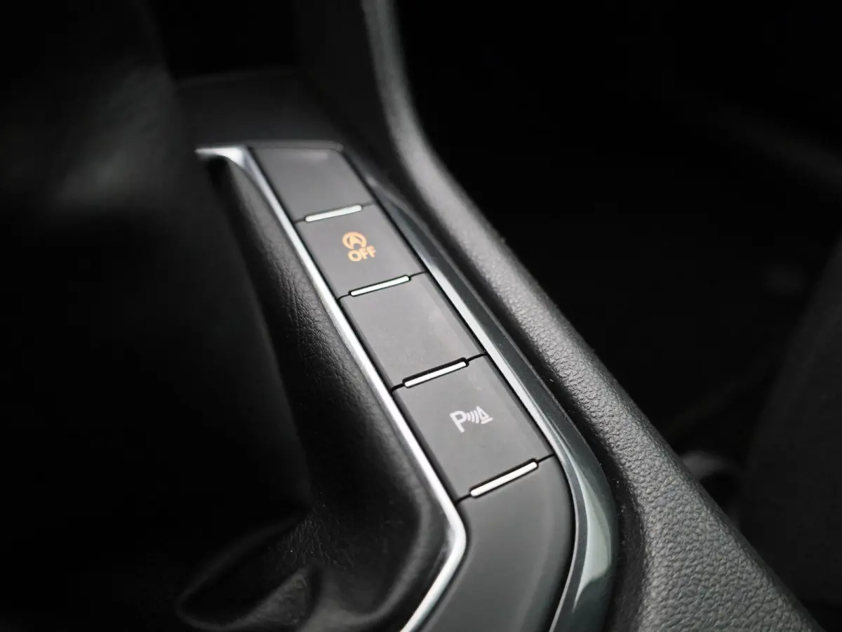 1.5 TSI Comfortline Business 131 PK| Origineel Nederlands | 1e Eigenaar | Navigatie | Trekhaak | Parkeersensoren | Climatronic | Achterklep Elektrisch | Apple Carplay | Android Auto