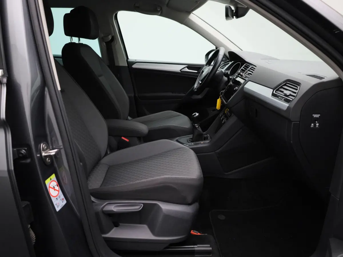 1.5 TSI Comfortline Business 131 PK| Origineel Nederlands | 1e Eigenaar | Navigatie | Trekhaak | Parkeersensoren | Climatronic | Achterklep Elektrisch | Apple Carplay | Android Auto