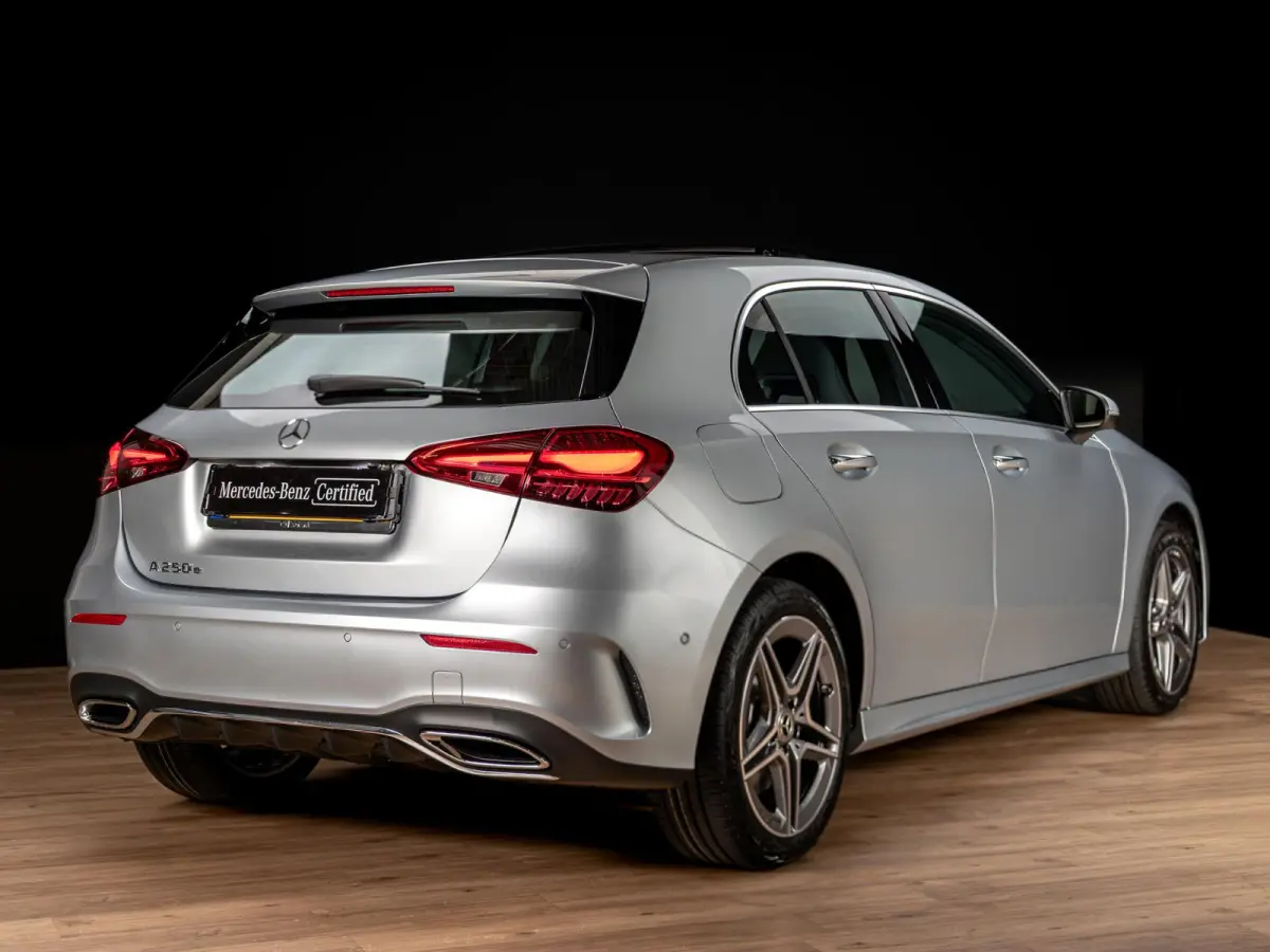 Hatchback 250 e Business Solution AMG Panorama dak