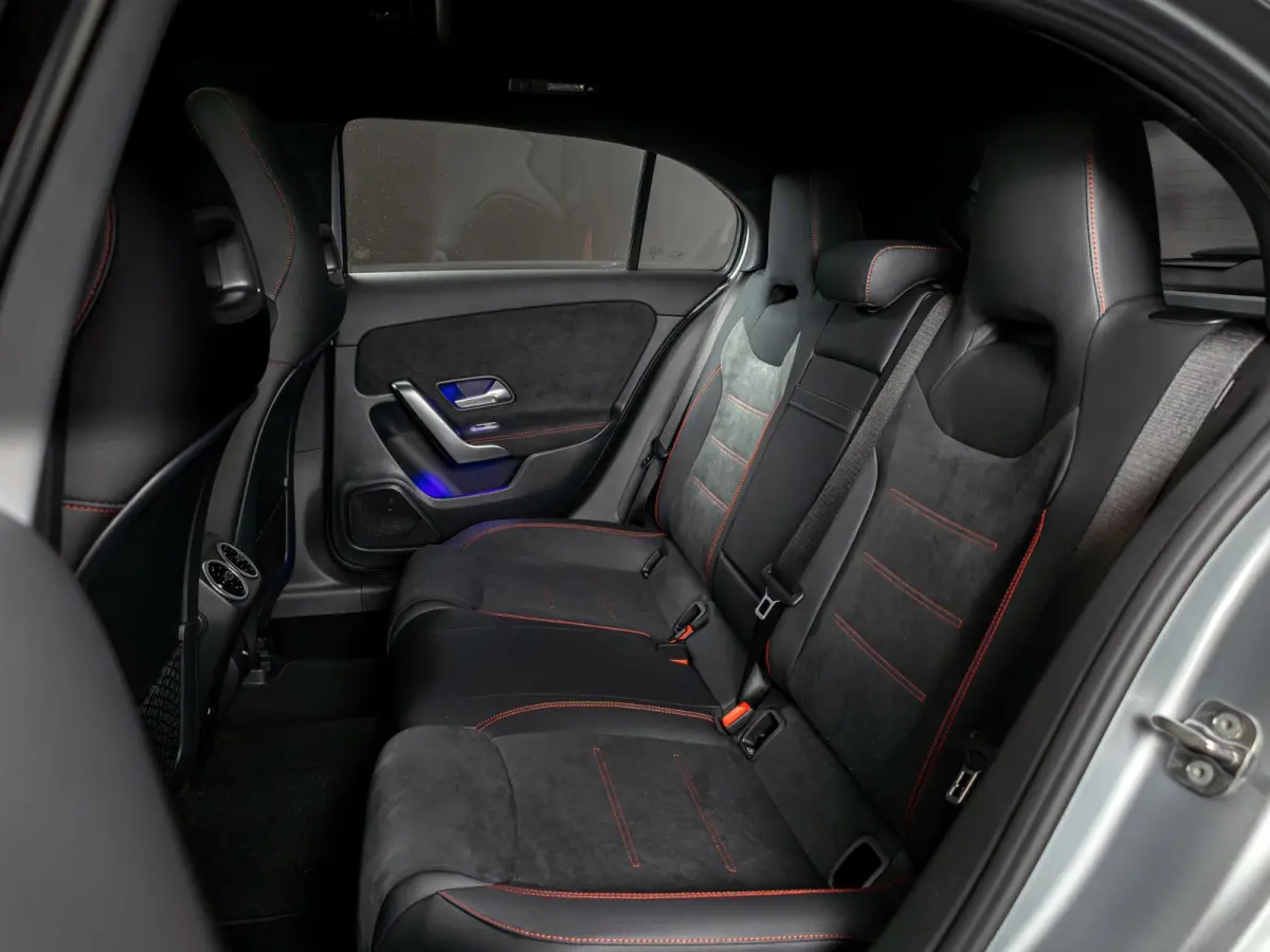 Hatchback 250 e Business Solution AMG Panorama dak