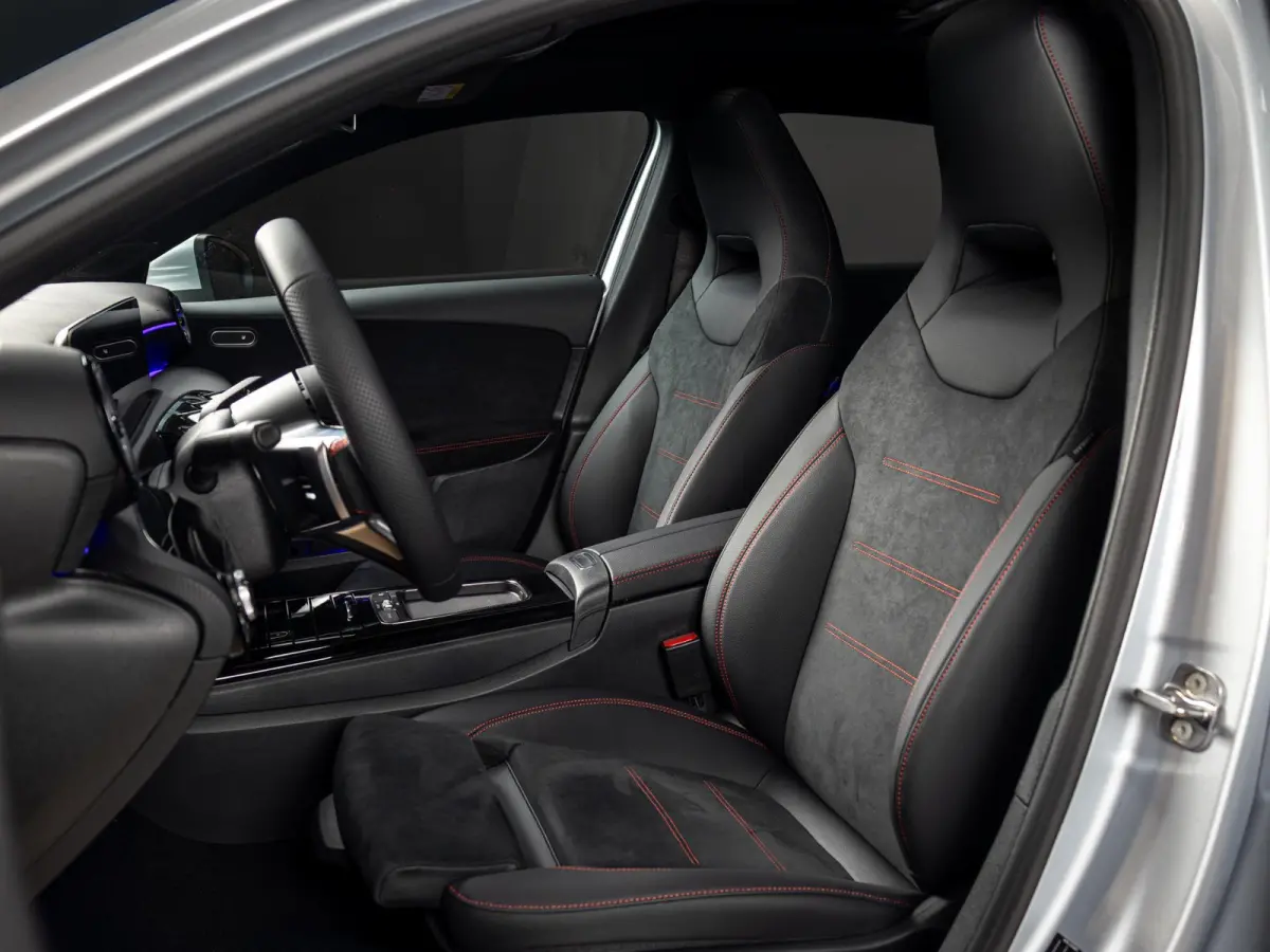Hatchback 250 e Business Solution AMG Panorama dak