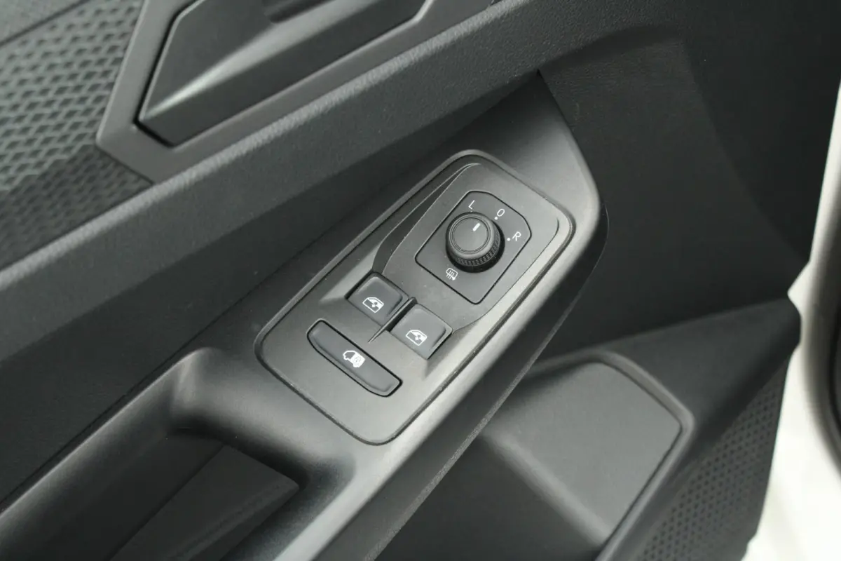 2.0 TDI 122pk DSG | Glaslook | Schuifdeur L+R | Navigatie | Parkeersensoren | Cruise Control | Airco