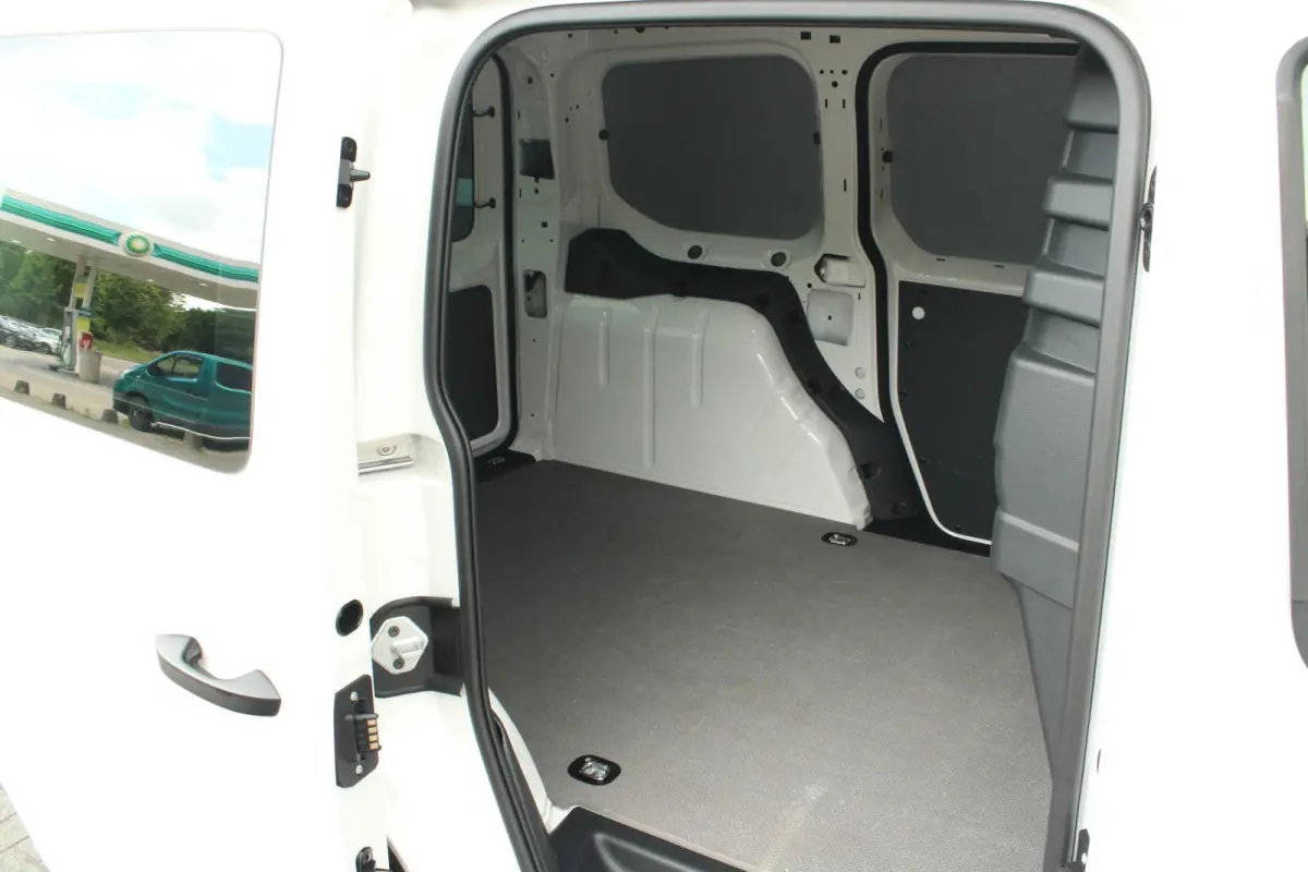 2.0 TDI 122pk DSG | Glaslook | Schuifdeur L+R | Navigatie | Parkeersensoren | Cruise Control | Airco