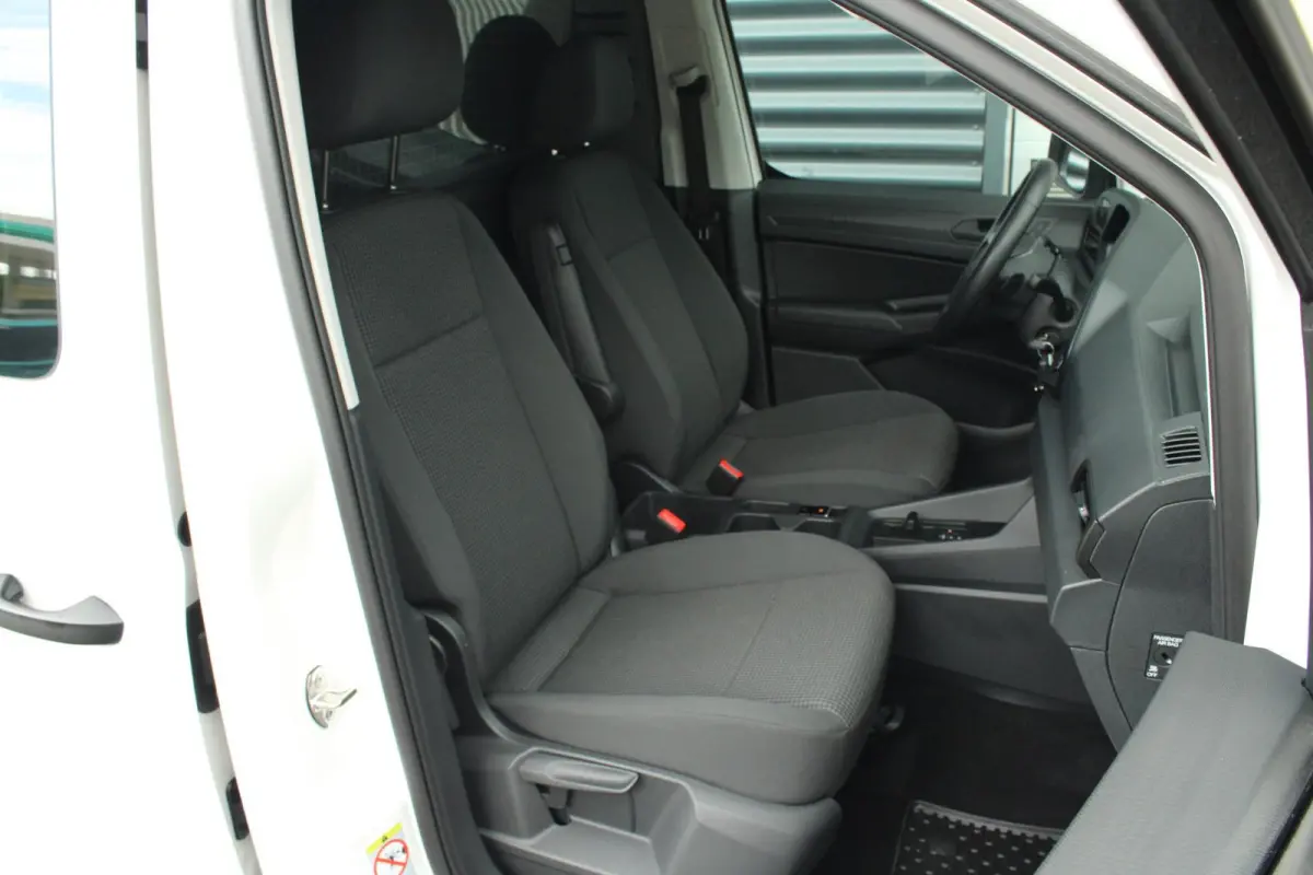 2.0 TDI 122pk DSG | Glaslook | Schuifdeur L+R | Navigatie | Parkeersensoren | Cruise Control | Airco