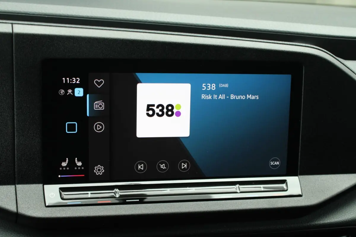 2.0 TDI 122pk DSG | Glaslook | Schuifdeur L+R | Navigatie | Parkeersensoren | Cruise Control | Airco