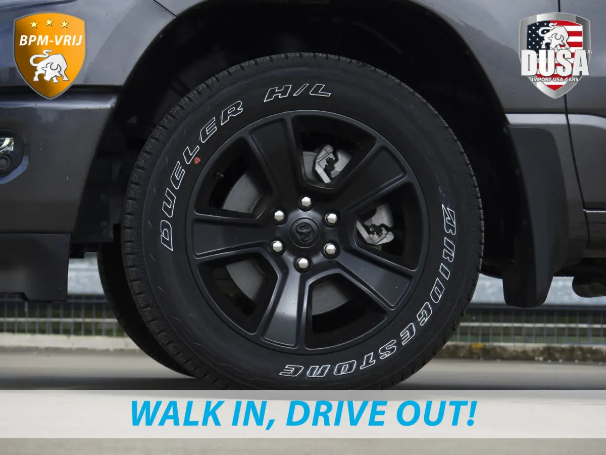 1500 | Laramie Sport | 5.7 V8 | HEMI | 4x4 | Crew Cab Panoramadak | Leder | Uconnect touchscreen | Nieuw binnen!