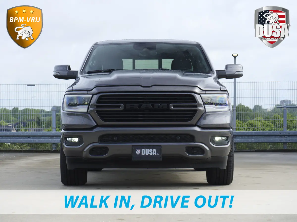 1500 | Laramie Sport | 5.7 V8 | HEMI | 4x4 | Crew Cab Panoramadak | Leder | Uconnect touchscreen | Nieuw binnen!