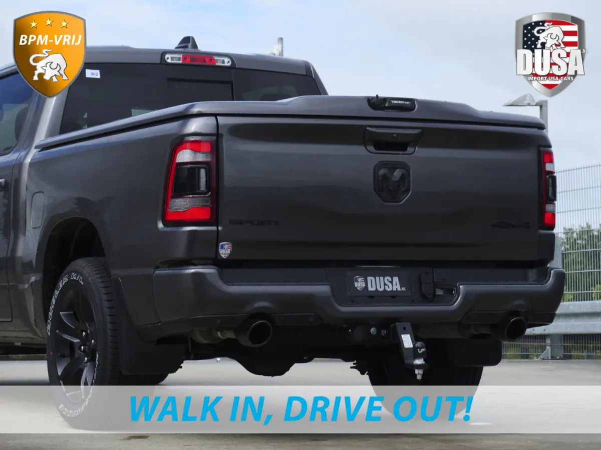 1500 | Laramie Sport | 5.7 V8 | HEMI | 4x4 | Crew Cab Panoramadak | Leder | Uconnect touchscreen | Nieuw binnen!