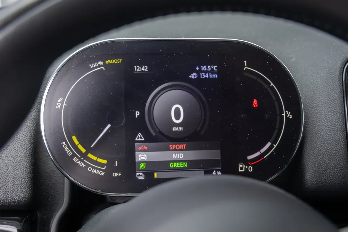 1.5 Cooper ALL4 Chili | Stoelverwarming | PDC V+A | Keyless | Cruise | Elektrisch bedienbare achterklep | Clima | Airco (automatisch) | Cruise control | Elektrisch bedienbare achterklep