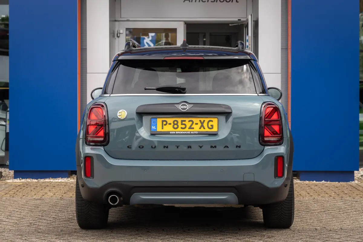 1.5 Cooper ALL4 Chili | Stoelverwarming | PDC V+A | Keyless | Cruise | Elektrisch bedienbare achterklep | Clima | Airco (automatisch) | Cruise control | Elektrisch bedienbare achterklep