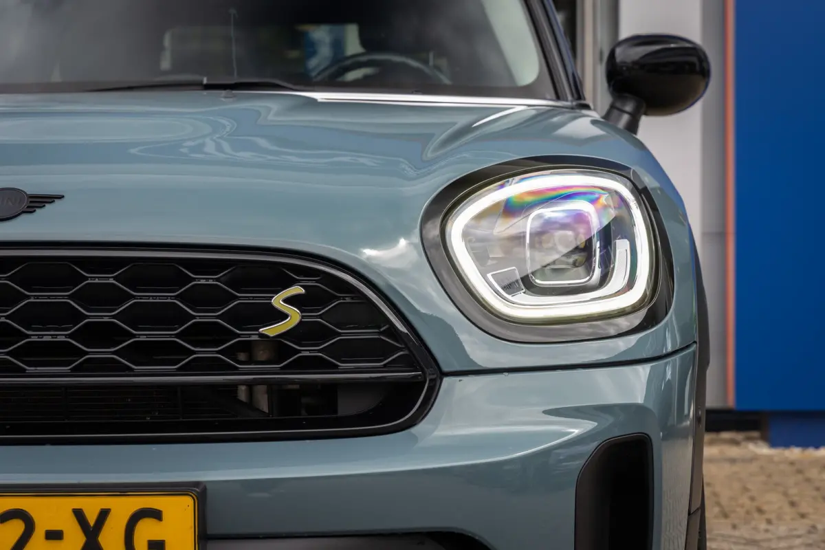 1.5 Cooper ALL4 Chili | Stoelverwarming | PDC V+A | Keyless | Cruise | Elektrisch bedienbare achterklep | Clima | Airco (automatisch) | Cruise control | Elektrisch bedienbare achterklep