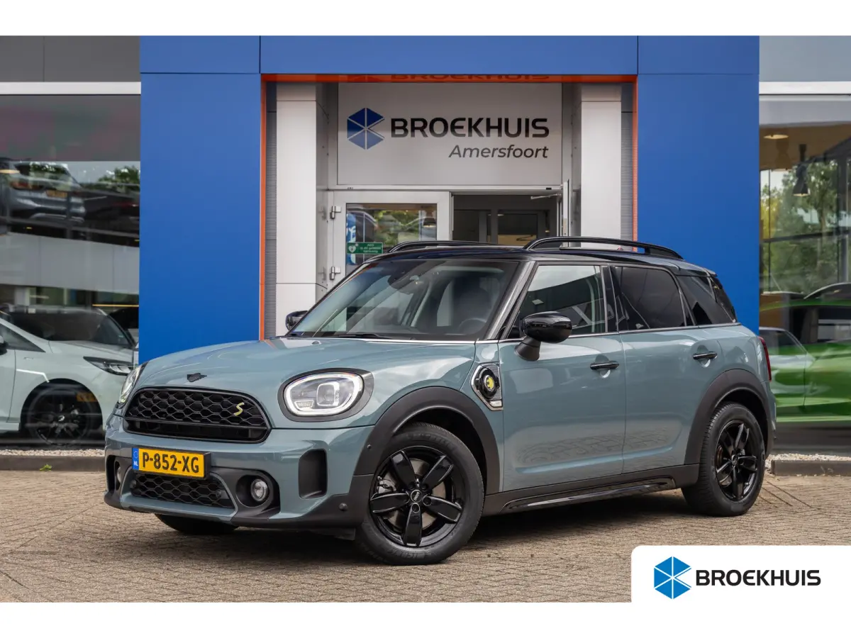 1.5 Cooper ALL4 Chili | Stoelverwarming | PDC V+A | Keyless | Cruise | Elektrisch bedienbare achterklep | Clima | Airco (automatisch) | Cruise control | Elektrisch bedienbare achterklep