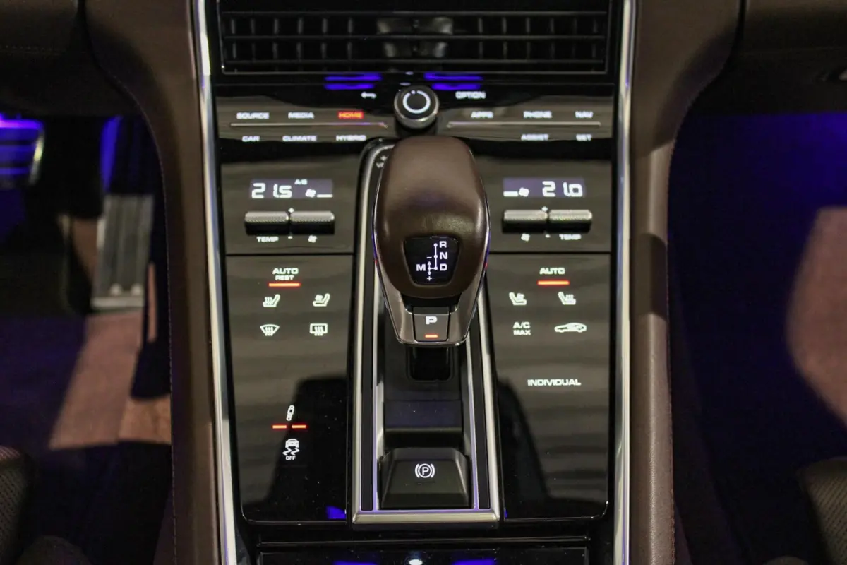 2.9 4S E-Hybrid Sport Design