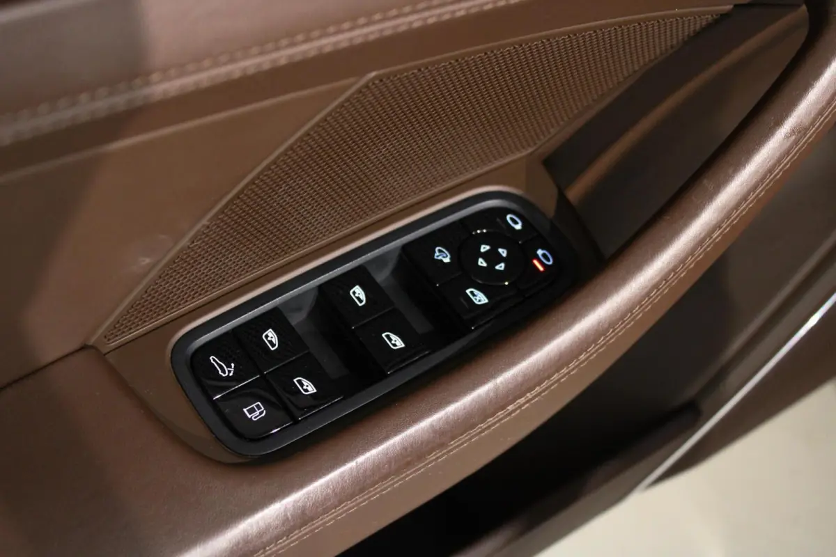 2.9 4S E-Hybrid Sport Design