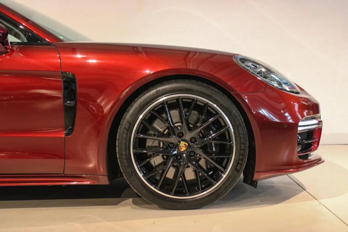 2.9 4S E-Hybrid Sport Design