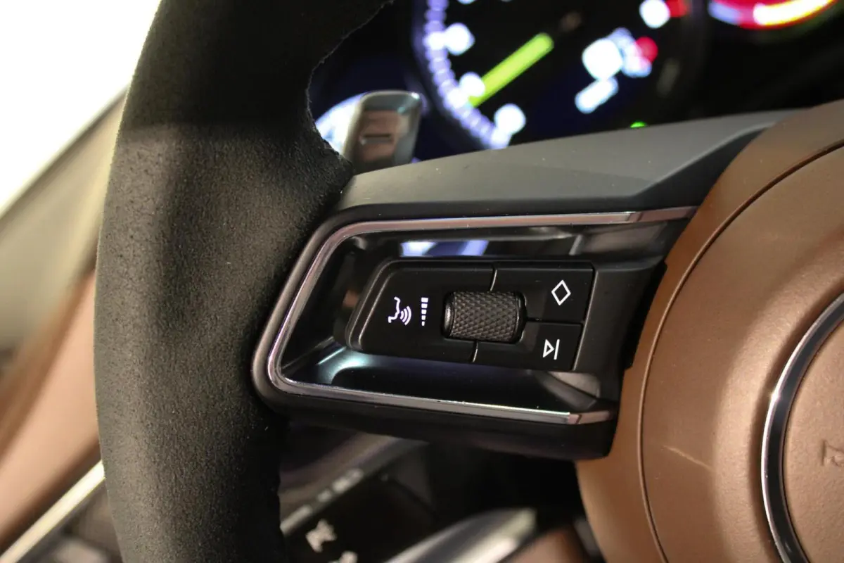 2.9 4S E-Hybrid Sport Design