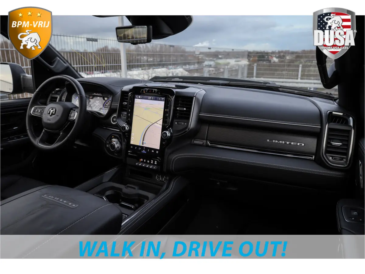 1500 | Limited | 5.7 V8 | HEMI | Night Edition | Panorama dak  | Luchtvering | BPM-VRIJ | Bright white Getoonde accessoires zijn verkrijgbaar tegen meerprijs