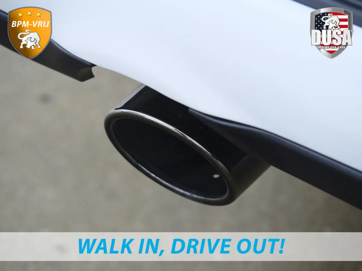 1500 | Limited | 5.7 V8 | HEMI | Night Edition | Panorama dak  | Luchtvering | BPM-VRIJ | Bright white Getoonde accessoires zijn verkrijgbaar tegen meerprijs