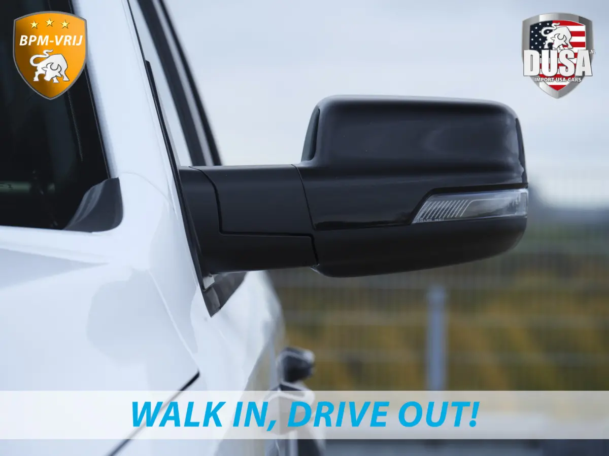 1500 | Limited | 5.7 V8 | HEMI | Night Edition | Panorama dak  | Luchtvering | BPM-VRIJ | Bright white Getoonde accessoires zijn verkrijgbaar tegen meerprijs