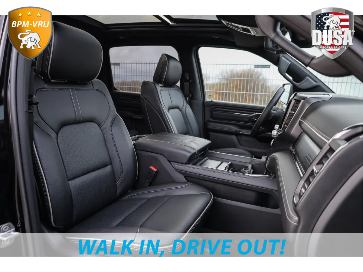 1500 | Limited | 5.7 V8 | HEMI | Night Edition | Panorama dak  | Luchtvering | BPM-VRIJ | Bright white Getoonde accessoires zijn verkrijgbaar tegen meerprijs