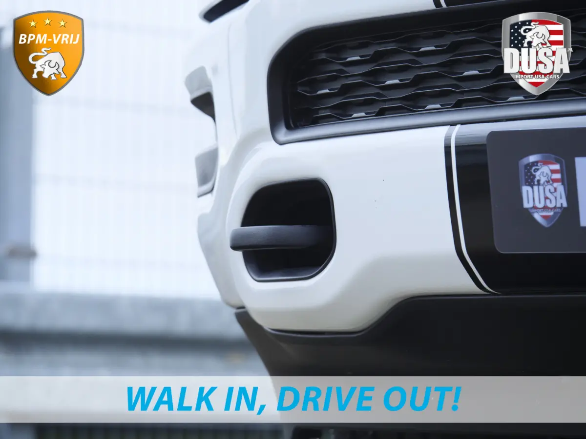 1500 | Limited | 5.7 V8 | HEMI | Night Edition | Panorama dak  | Luchtvering | BPM-VRIJ | Bright white Getoonde accessoires zijn verkrijgbaar tegen meerprijs